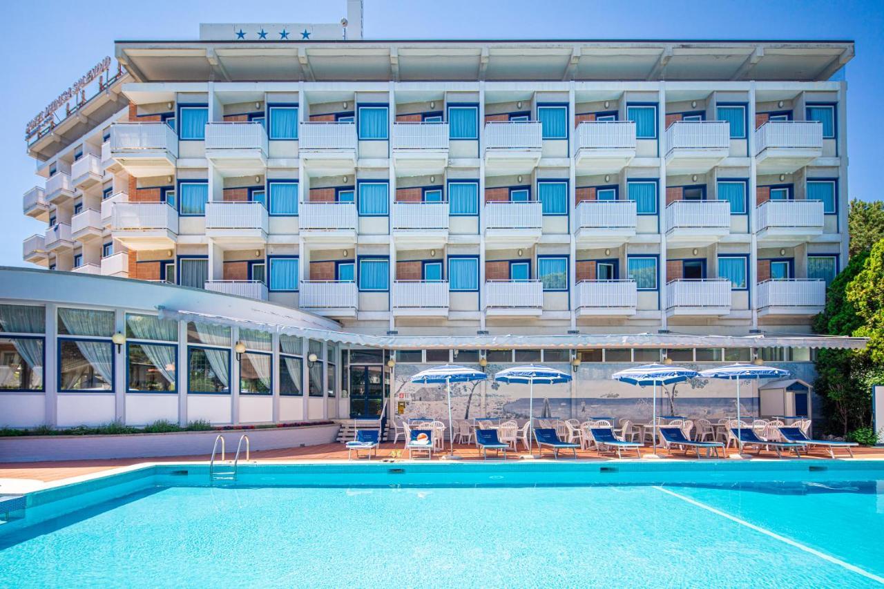 Hotel Medusa Splendid لينانو سابيادورو المظهر الخارجي الصورة