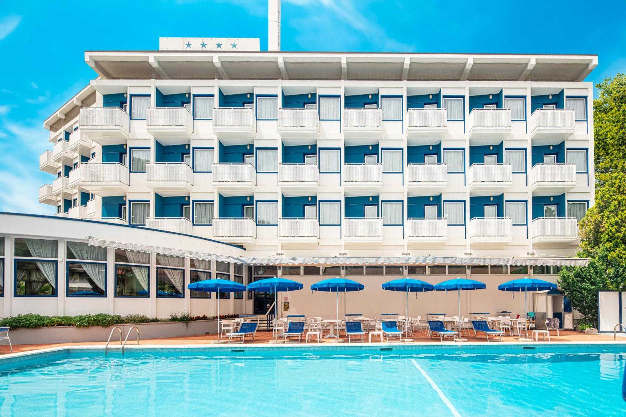 Hotel Medusa Splendid لينانو سابيادورو المظهر الخارجي الصورة